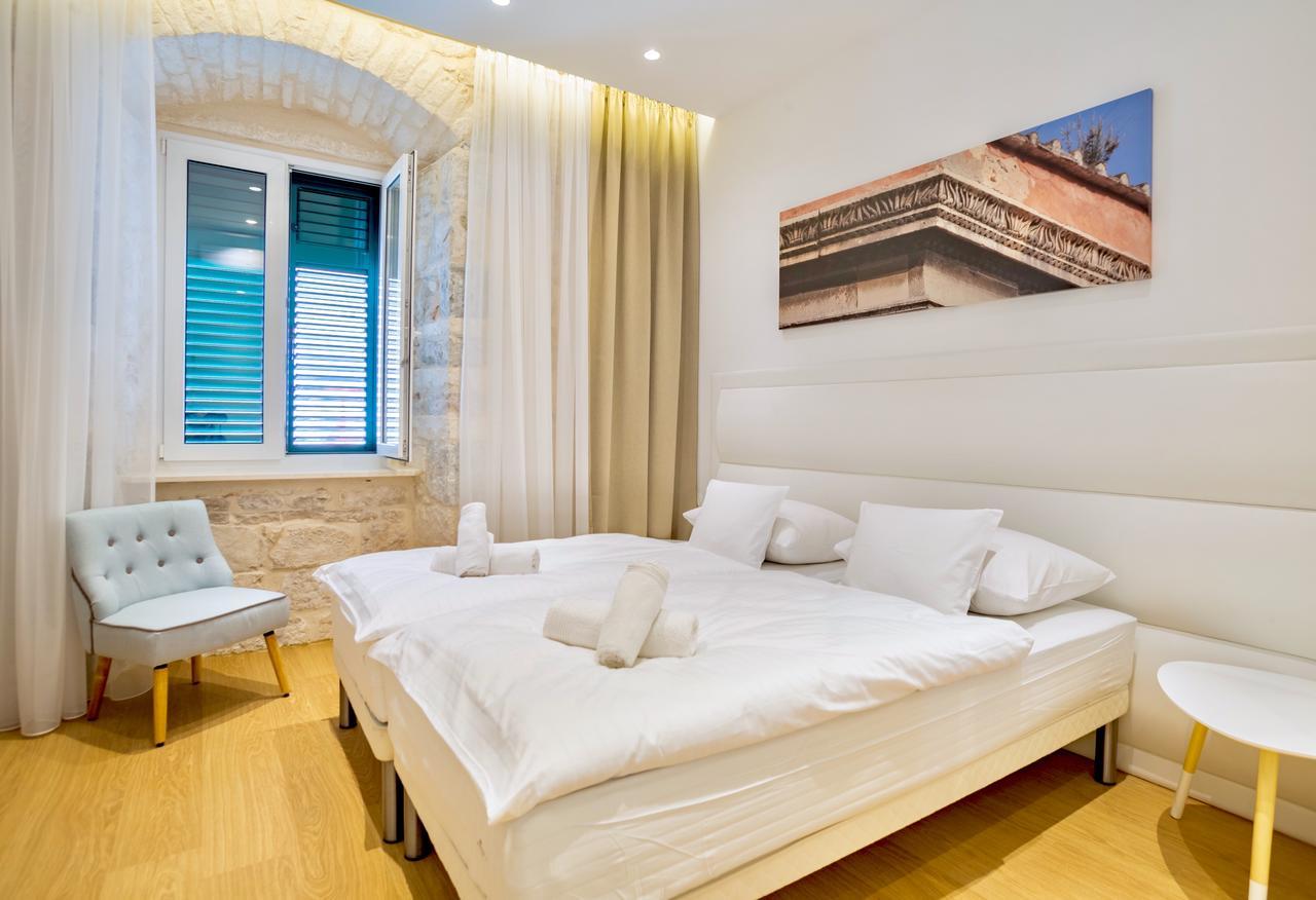 Apartments & Rooms Graso Split Exterior photo